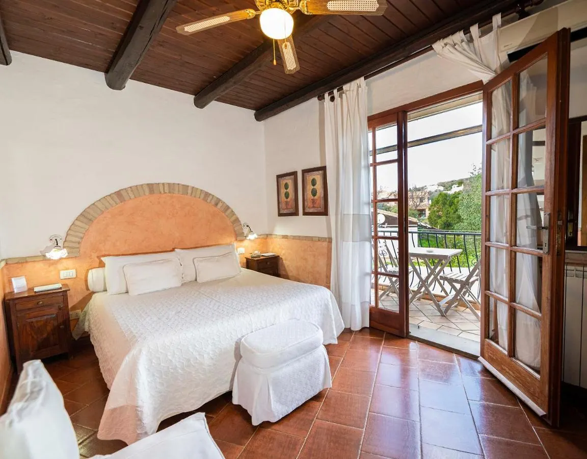 Sa Domu Sarda Suites - Bed & Breakfast Porto Columbu - Perd'E Sali Italy