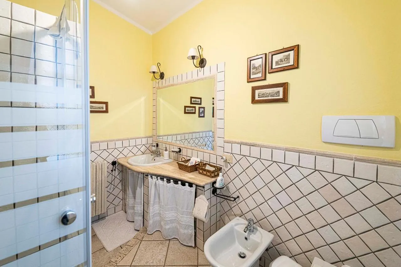 Sa Domu Sarda Suites - Bed & Breakfast Porto Columbu - Perd'E Sali Italy